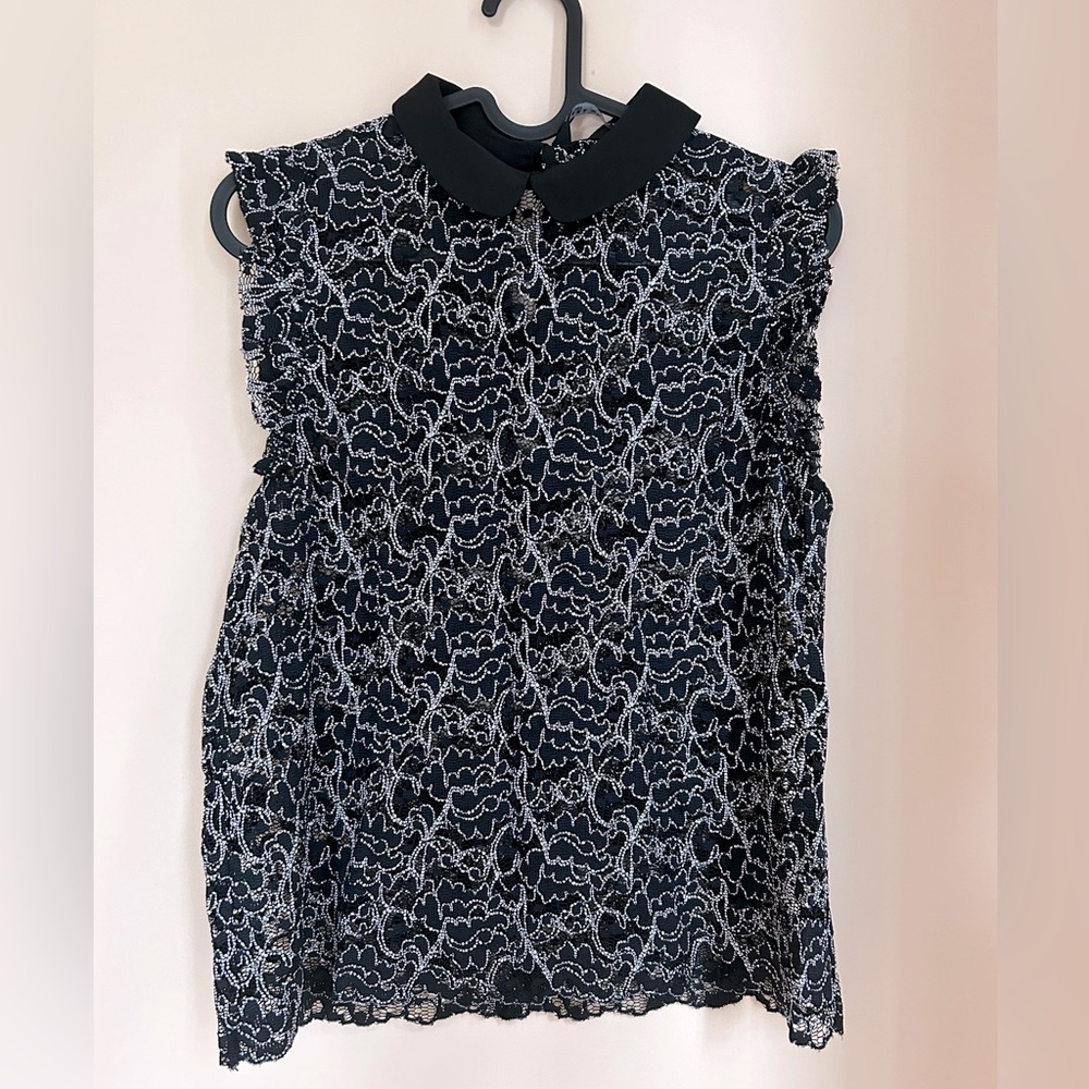 Gorgeous new sleeveless lace blouse, solid black round collar for office/party.